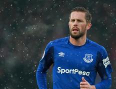 开云APP-中场魔笛奏响蓝白突围序曲，莫德里奇爆发如何间接照亮阿根廷之路