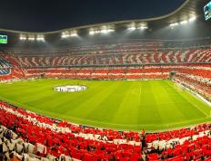 开云体育官网-沉默刺客本泽马，当全场喧嚣归于沉寂，唯他一剑封喉