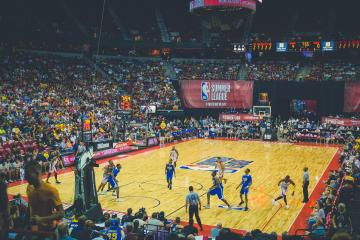 开云体育平台APP-神话与史记，伊布的个人史诗，映照英格兰的集体凯歌