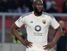 开云官网-罗马球员训练时受伤，是否能及时复出成疑的简单介绍