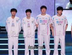 开云体育中国-DFM轻取PSG，CoreJJ关键团战开团秒人焦点之战四强赛，引爆全场热议