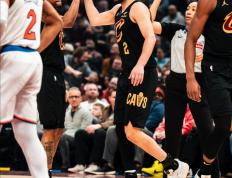 开云官方app入口-爵士击败公牛，米切尔单场33分成全队支柱