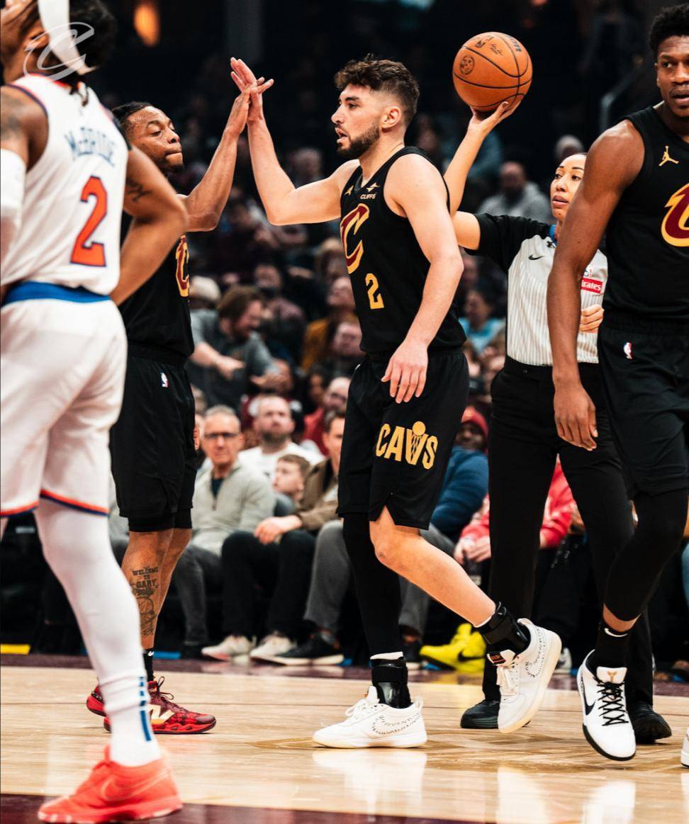 开云官方app入口-爵士击败公牛,米切尔单场33分成全队支柱