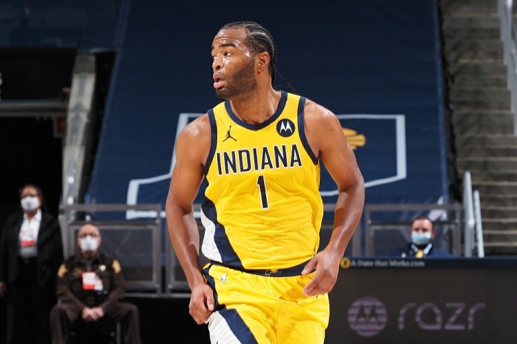 开云下载-苏巴斯埋单步行者，沃伦砍下32分