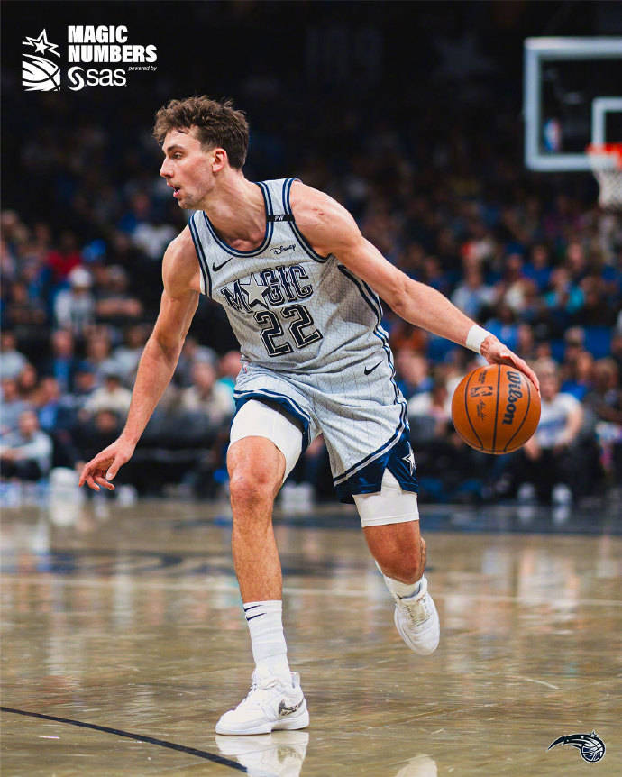 开云体育入口-开拓者队胜马刺,保持不败纪录