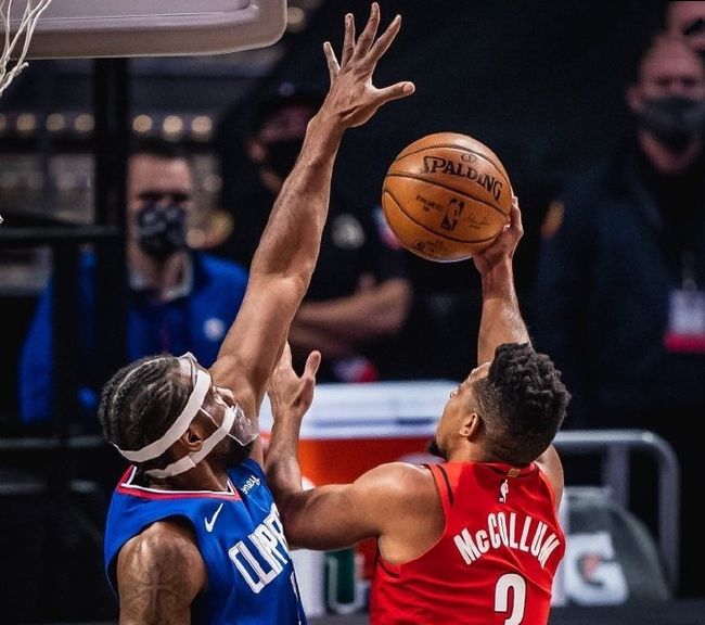 开云体育app-快船大胜黄蜂,乔治状态回勇