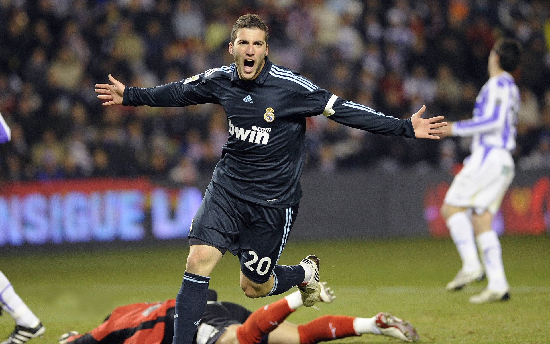 开云体育官方网站-当雄狮啃咬星条旗，毕尔巴鄂竞技如何在美国资本的游戏里赢下生死战