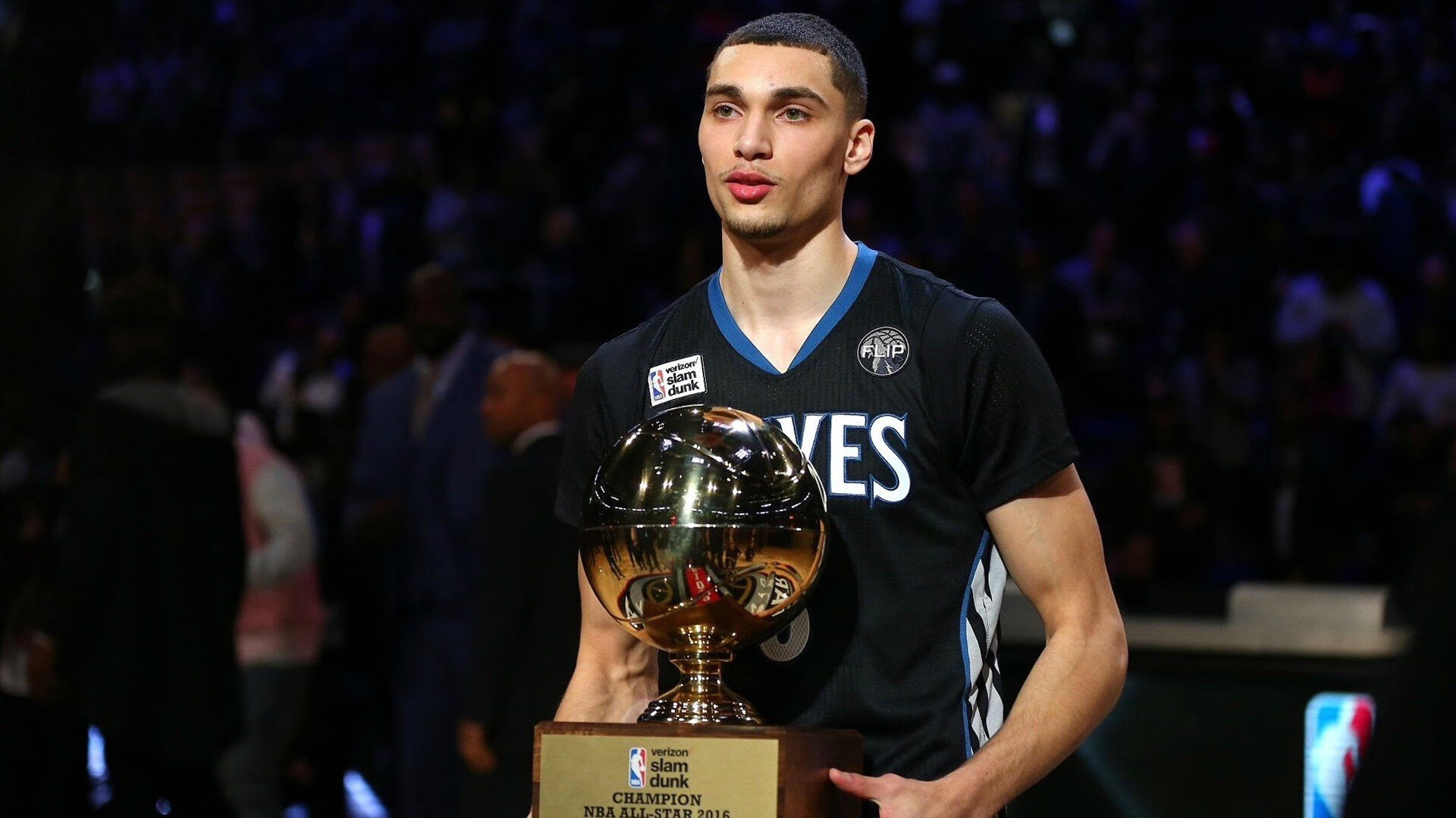 开云体育-当进攻的烟花散尽，戈贝尔在总决赛筑起隐形高墙，重塑冠军定义