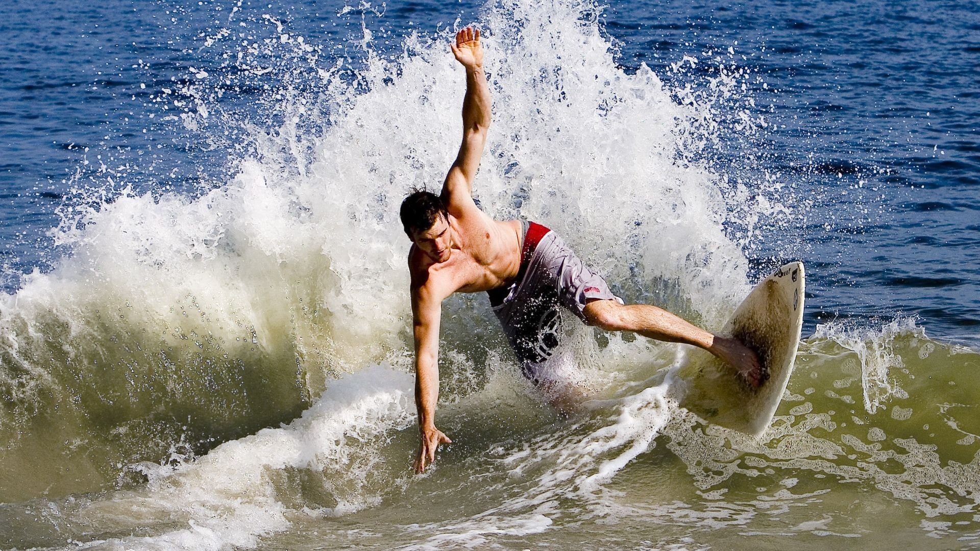 开云下载-德国乒团完胜瑞典队创纪录，林高远状态火热引领个人巅峰